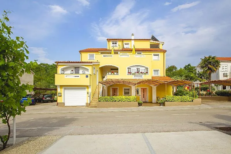 Apartments Justic Njivice