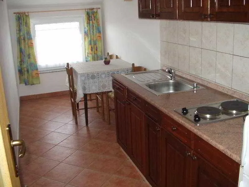 Apartments Justic Njivice Croacia