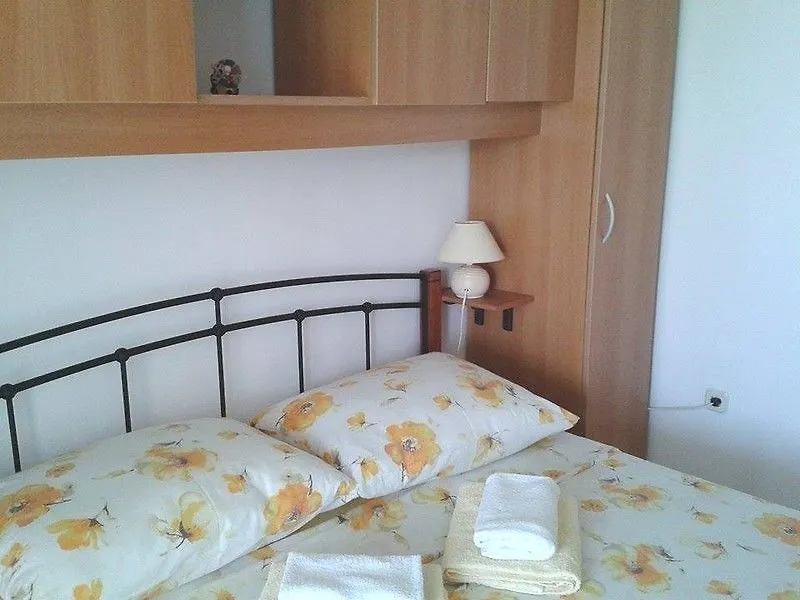 Apartments Justic Njivice Croacia