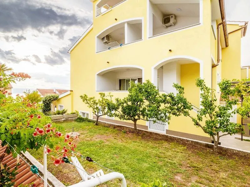 Apartments Justic Njivice Croacia