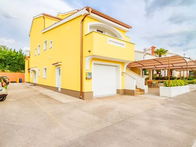 Apartments Justic Njivice