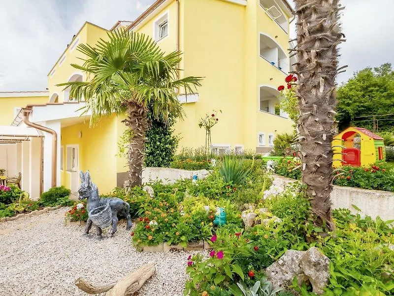 Apartments Justic Njivice Croacia