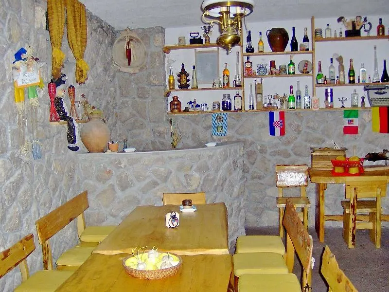 Apartments Justic Njivice